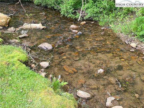 341 Collins Rd, Sparta, NC 28675 photo 3