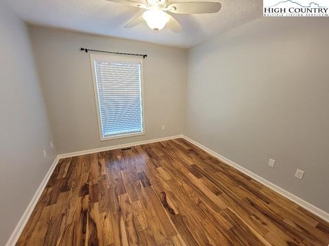 138 Front St, Sparta, NC 28675 photo 10