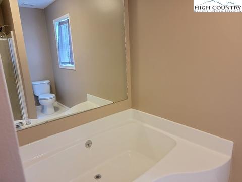 138 Front St, Sparta, NC 28675 photo 12