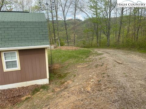 855 Mountain High Rd, Sparta, NC 28675 photo 1