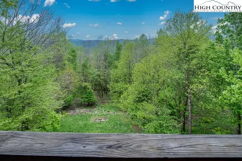 800 Alpine Dr, Seven Devils, NC 28604 photo 2