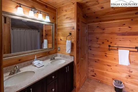 800 Alpine Dr, Seven Devils, NC 28604 photo 17