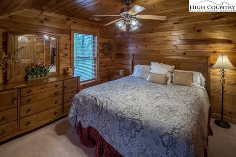 800 Alpine Dr, Seven Devils, NC 28604 photo 18