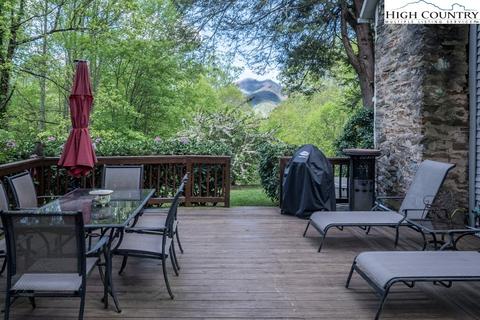 750 Burleson Rd, Plumtree, NC 28664 photo 10