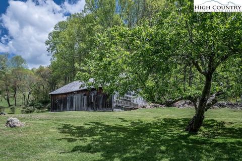 750 Burleson Rd, Plumtree, NC 28664 photo 41