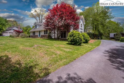 175 Edora St, Boone, NC 28607 photo 2