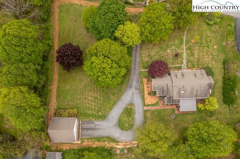175 Edora St, Boone, NC 28607 photo 3