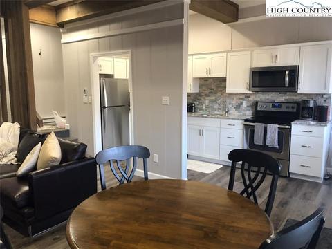 100 Skiway Rd #2, Beech Mountain, NC 28604 photo 3