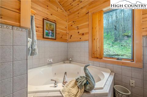 1040 Charter Hills Rd, Beech Mountain, NC 28604 photo 27