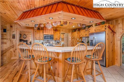 1040 Charter Hills Rd, Beech Mountain, NC 28604 photo 15