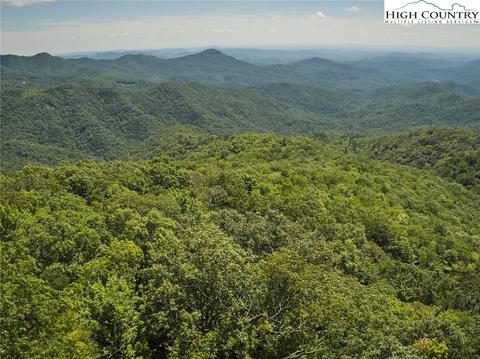 lot Apt 1011 Bear Foot Trce, Blowing Rock, NC 28605