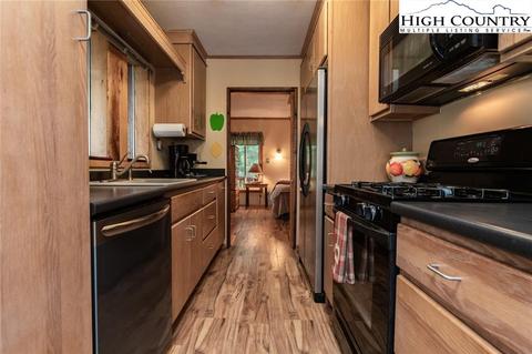 622 Eagle Nest Rd, Purlear, NC 28665 photo 13