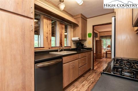 622 Eagle Nest Rd, Purlear, NC 28665 photo 12
