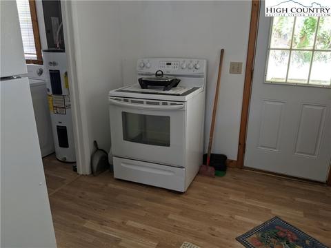 1054 Roundabout Rd, Creston, NC 28615 photo 6