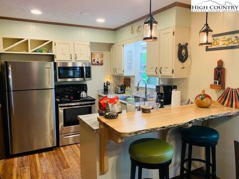 492 Doe Ridge Rd, Boone, NC 28607 photo 10