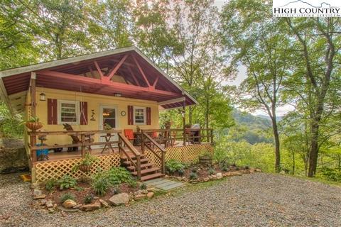 492 Doe Ridge Rd, Boone, NC 28607 photo 1