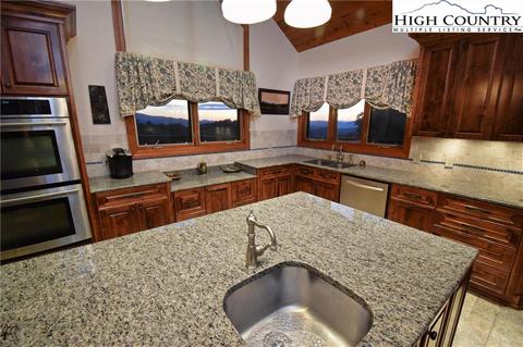 289 Preakness Dr, Boone, NC 28607 photo 9