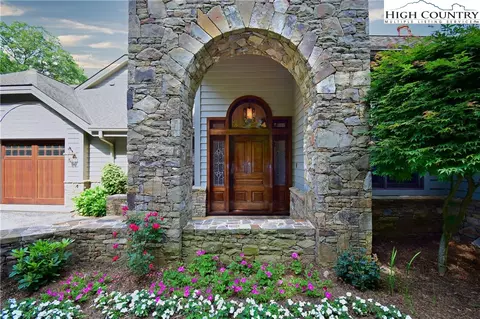 289 Preakness Dr, Boone, NC 28607 photo 3