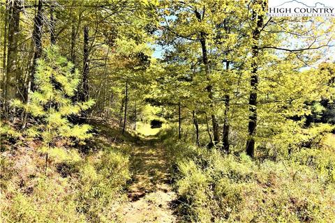 242 Moore Rd, Lansing, NC 28643 photo 11