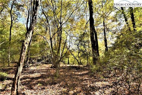 242 Moore Rd, Lansing, NC 28643 photo 3