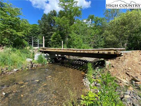697 Pottertown Rd, Todd, NC 28684 photo 11