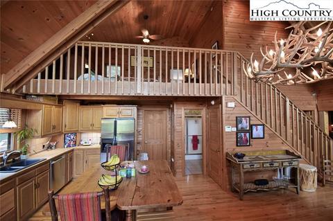 326 Wildcat Estates Dr, Deep Gap, NC 28618 photo 12