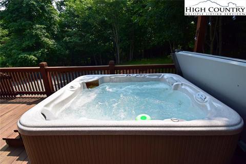 326 Wildcat Estates Dr, Deep Gap, NC 28618 photo 5