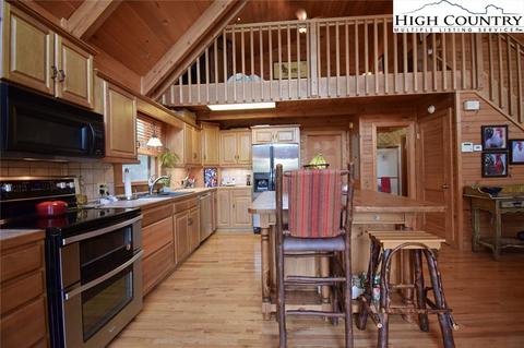 326 Wildcat Estates Dr, Deep Gap, NC 28618 photo 13
