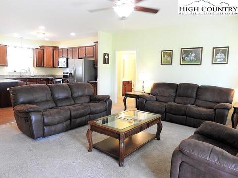 298 Eli Smith Rd, Elkin, NC 28621 photo 4