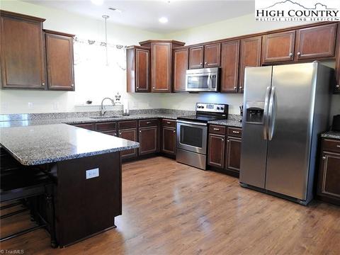 298 Eli Smith Rd, Elkin, NC 28621 photo 8