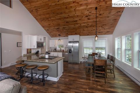 221 Oak Rd, Beech Mountain, NC 28604 photo 7