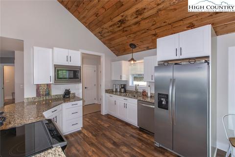 221 Oak Rd, Beech Mountain, NC 28604 photo 6