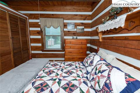 679 Ray Davis Rd, Lansing, NC 28643 photo 10