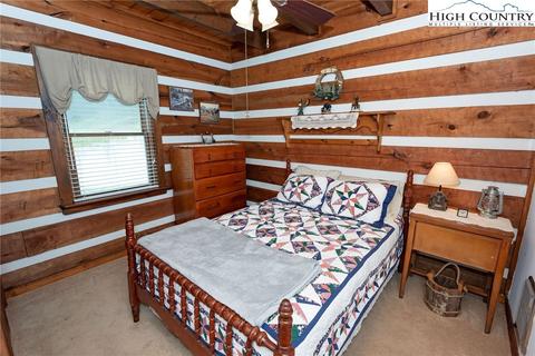 679 Ray Davis Rd, Lansing, NC 28643 photo 9