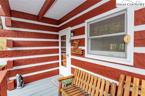 679 Ray Davis Rd, Lansing, NC 28643 photo 3
