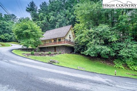 188 Chestnut, Boone, NC 28607 photo 3