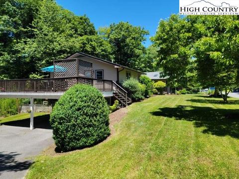 686 Stadium Dr, Boone, NC 28607 photo 4