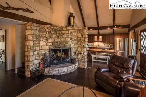 614 Cherry, Boone, NC 28607 photo 1