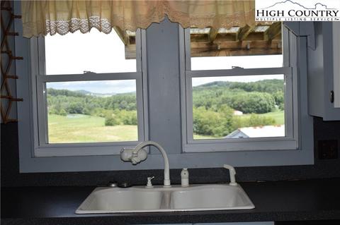 2055 Fraser Rd, Sparta, NC 28675 photo 14