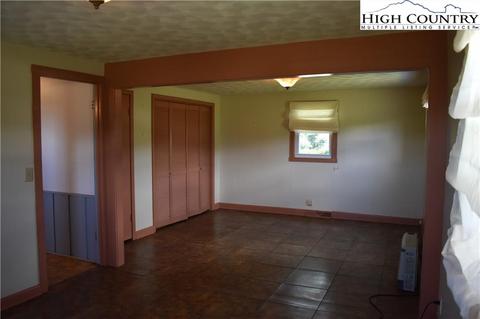 2055 Fraser Rd, Sparta, NC 28675 photo 17
