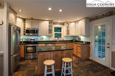 773 Meadow Rd, Ferguson, NC 28624 photo 3