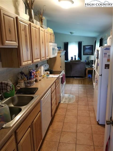 385 Wildcat Rd, Deep Gap, NC 28618 photo 6