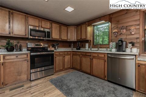176 Lookout Pt, Deep Gap, NC 28618 photo 14