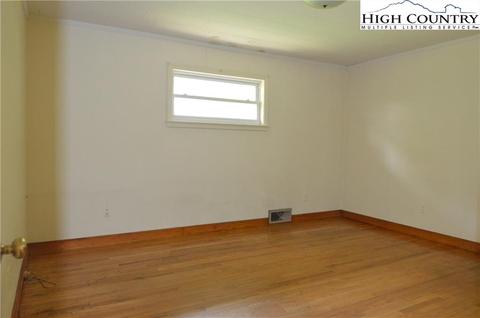 60 Darr St, Sparta, NC 28675 photo 19