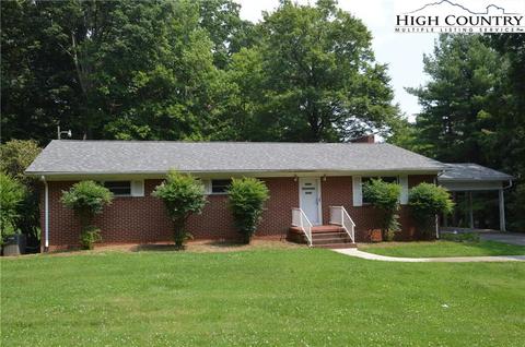 60 Darr St, Sparta, NC 28675 photo 1