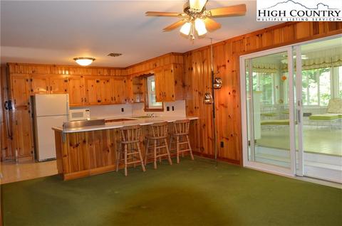 60 Darr St, Sparta, NC 28675 photo 10