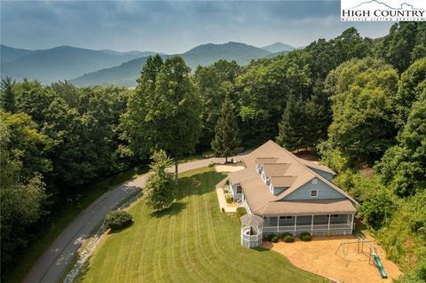 676 Pineview Dr, Boone, NC 28607 photo 1