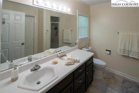 676 Pineview Dr, Boone, NC 28607 photo 17