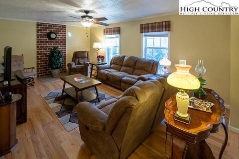 38 Willow Loop, Newland, NC 28657 photo 8