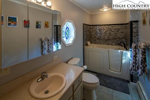 38 Willow Loop, Newland, NC 28657 photo 26